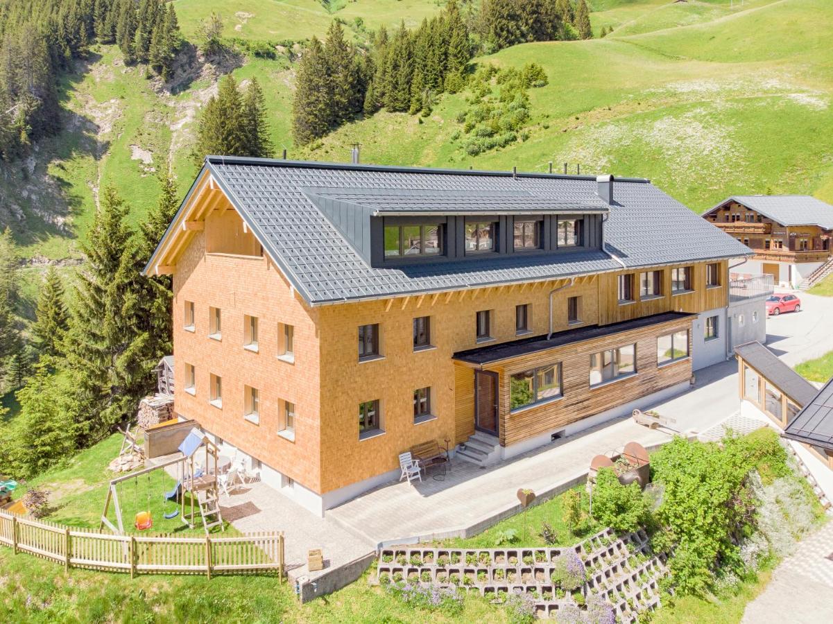 Haus Berghof Bed & Breakfast Schröcken Eksteriør bilde