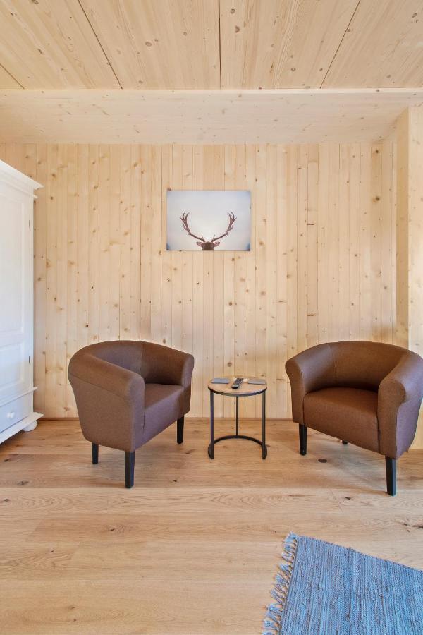 Haus Berghof Bed & Breakfast Schröcken Eksteriør bilde