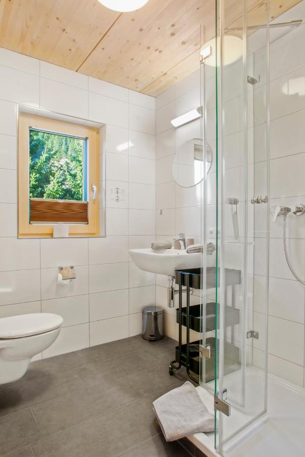 Haus Berghof Bed & Breakfast Schröcken Eksteriør bilde